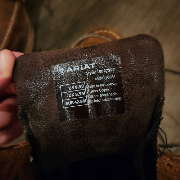 Ariat Men's lace Up Boots - Picture 3 of 4